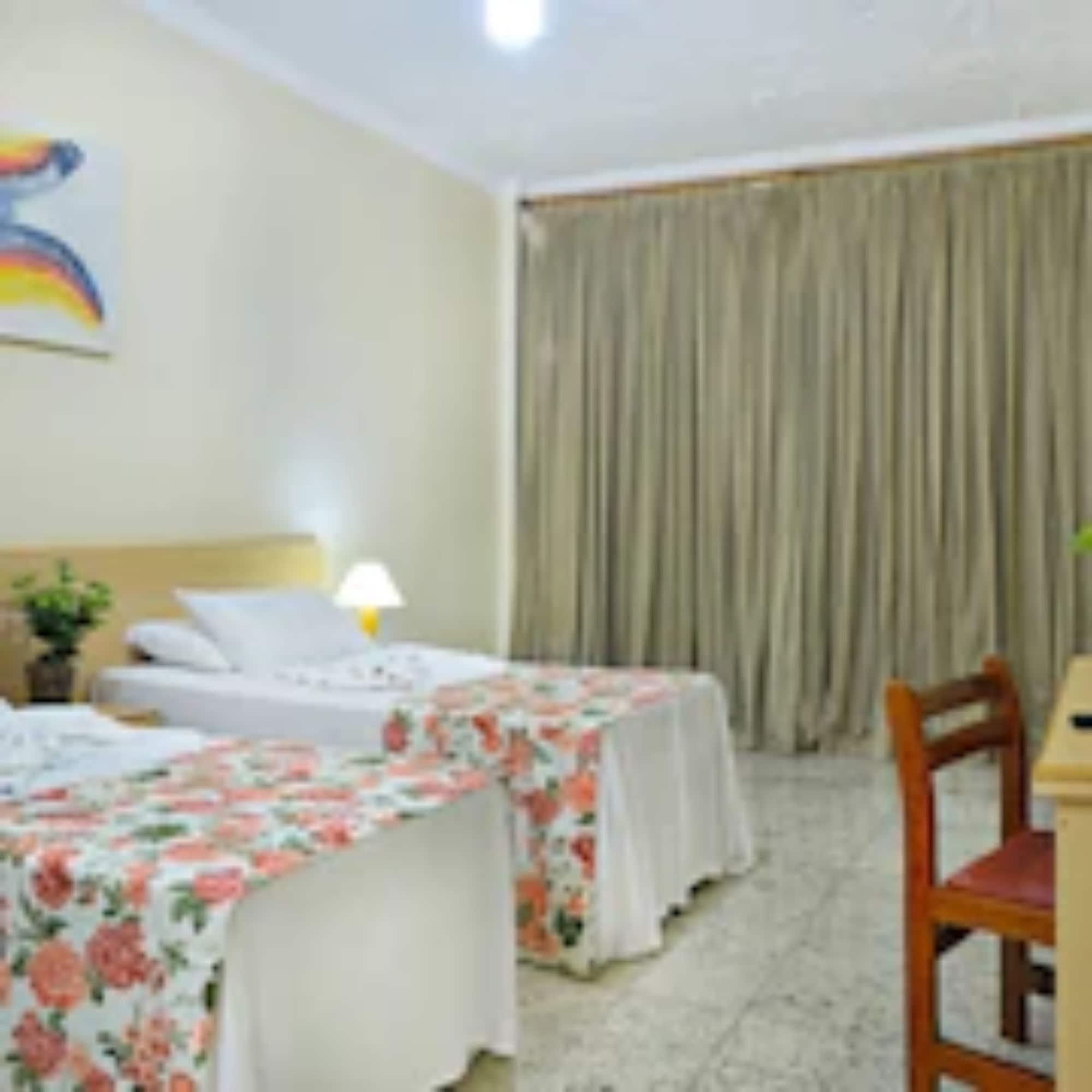 Hotel Dan Inn Barretos By Nacional Inn Exterior photo