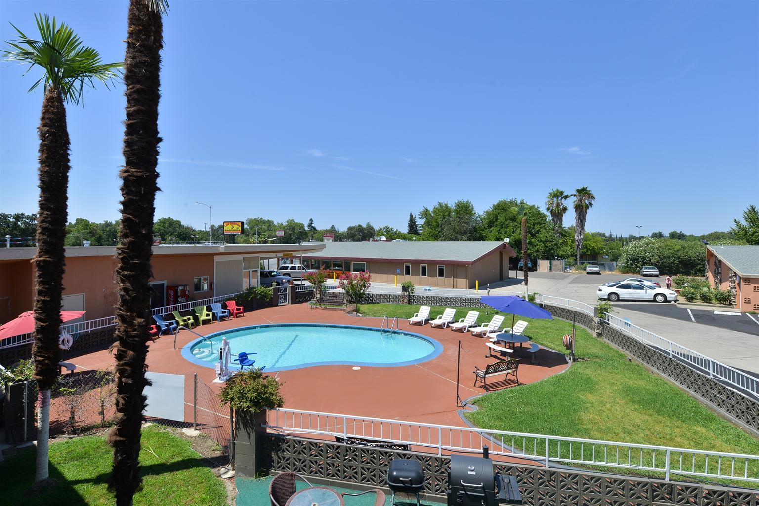 Hotel Dan Inn Barretos By Nacional Inn Exterior photo