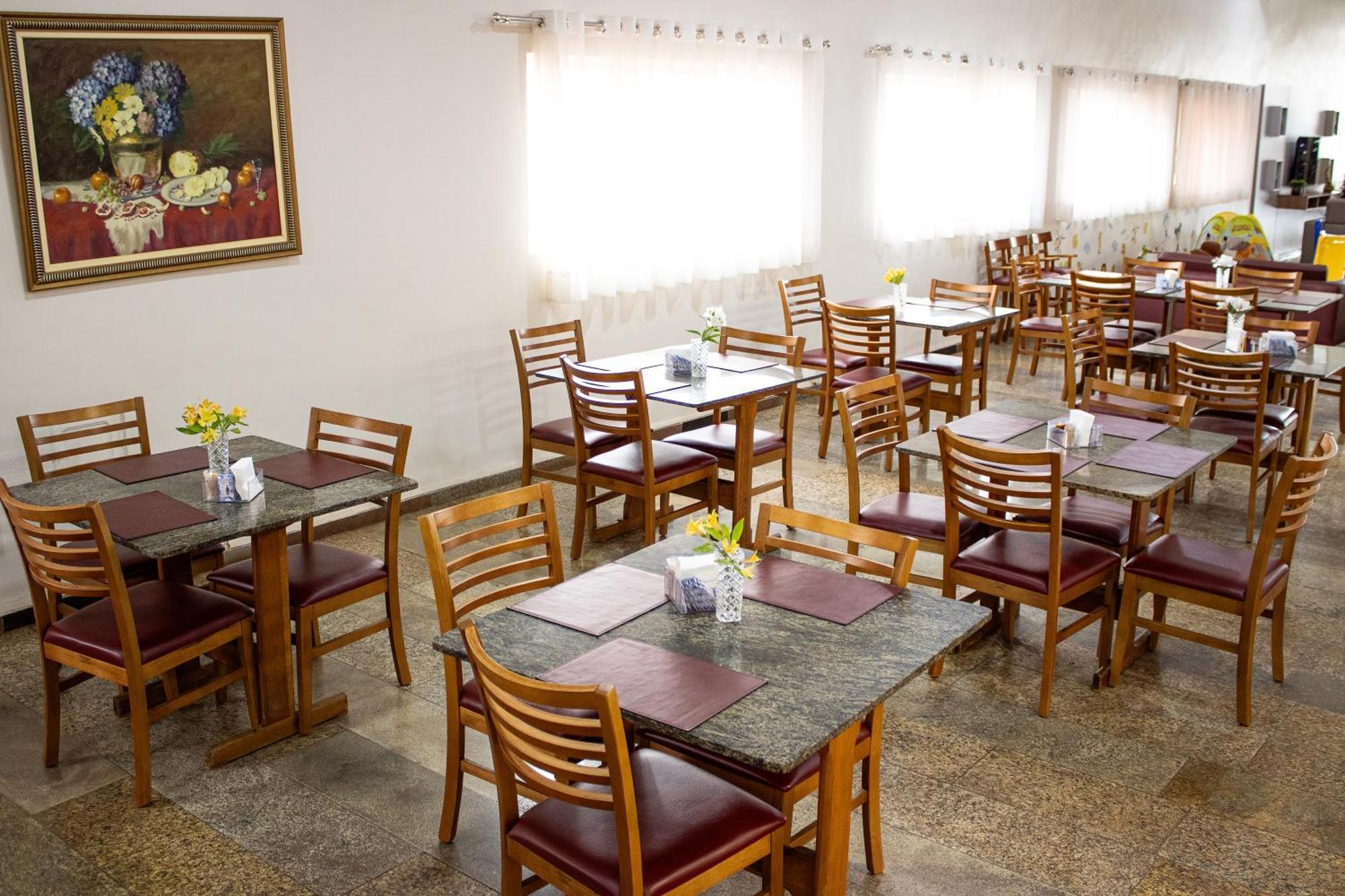 Hotel Dan Inn Barretos By Nacional Inn Exterior photo