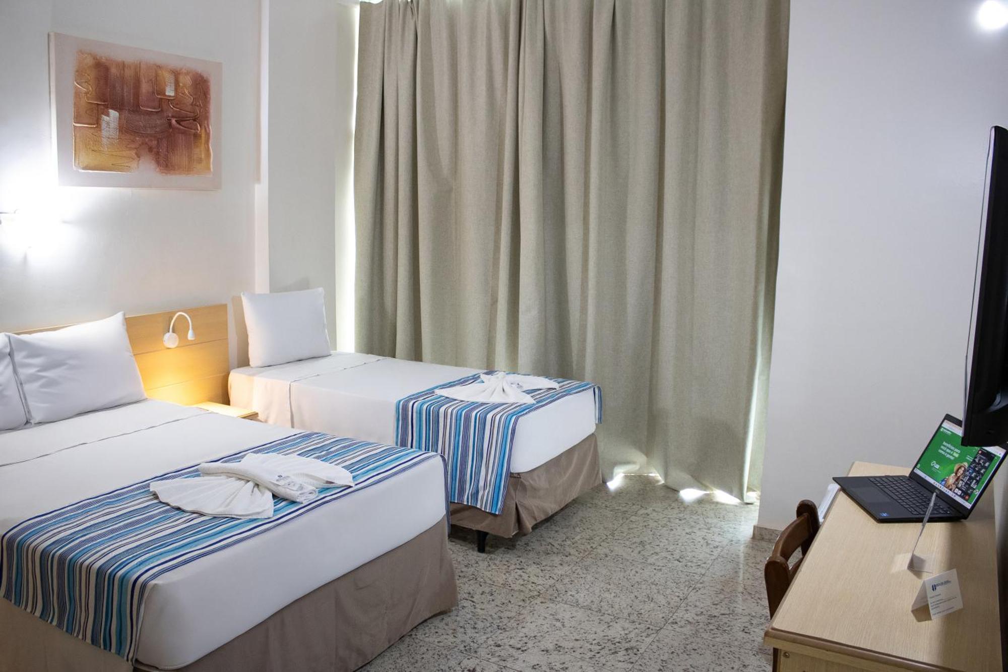 Hotel Dan Inn Barretos By Nacional Inn Exterior photo