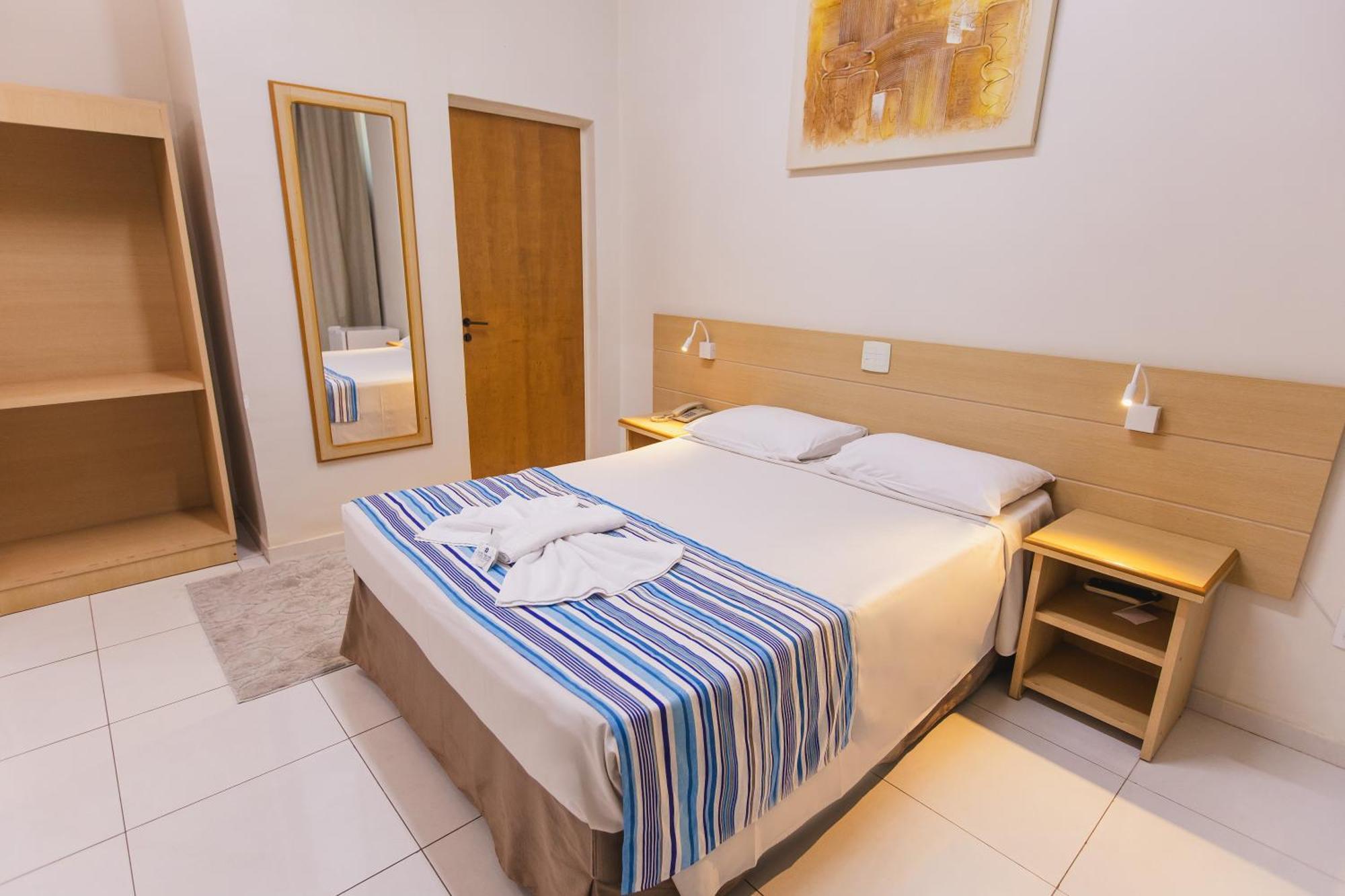 Hotel Dan Inn Barretos By Nacional Inn Exterior photo