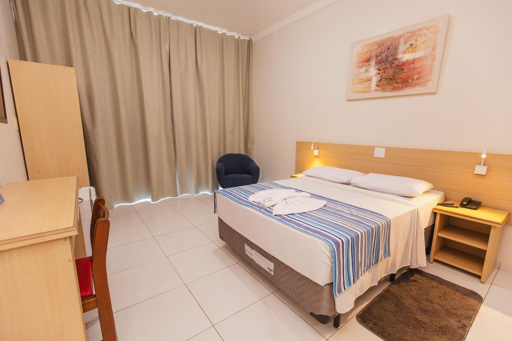 Hotel Dan Inn Barretos By Nacional Inn Exterior photo