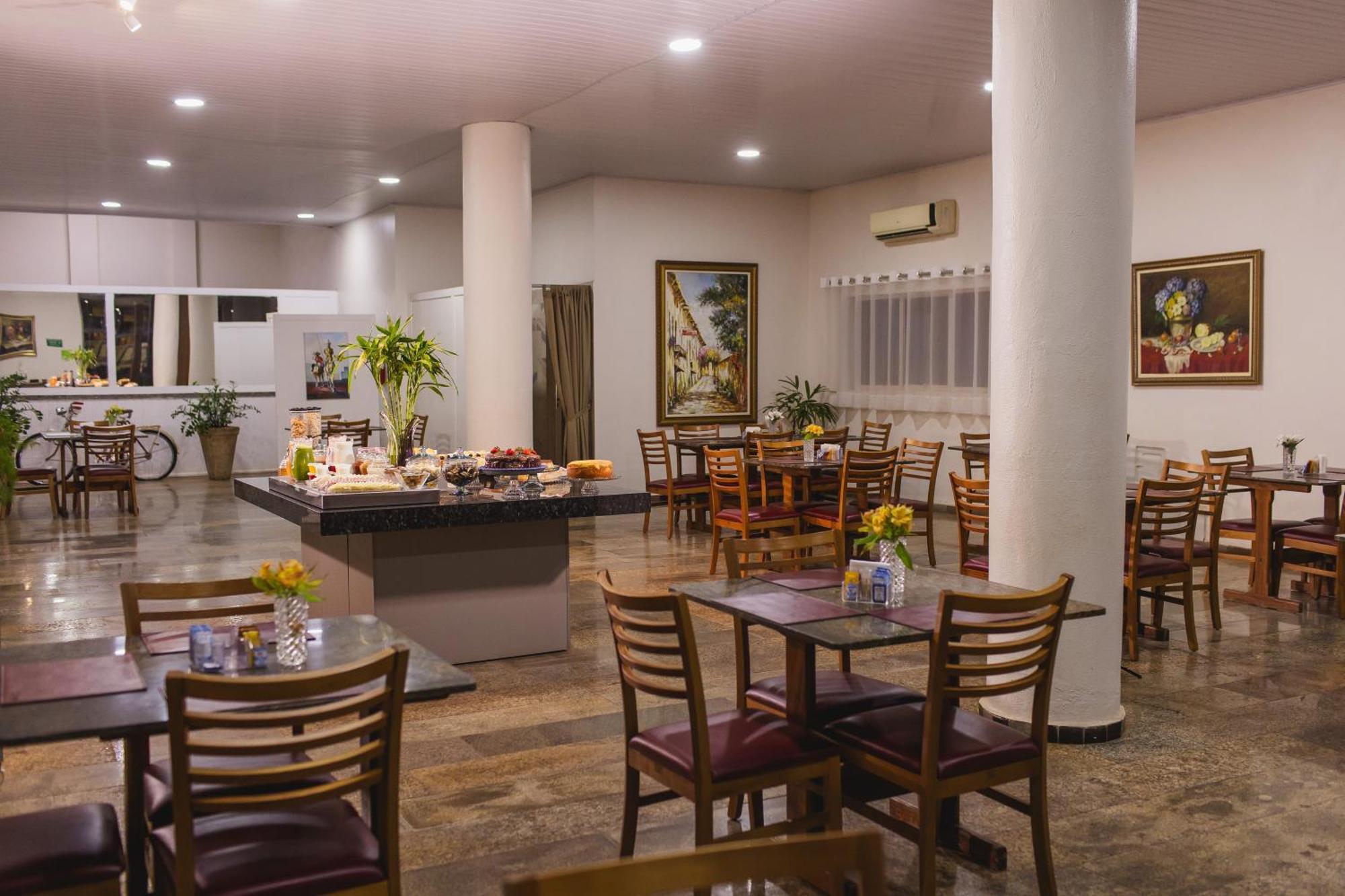 Hotel Dan Inn Barretos By Nacional Inn Exterior photo